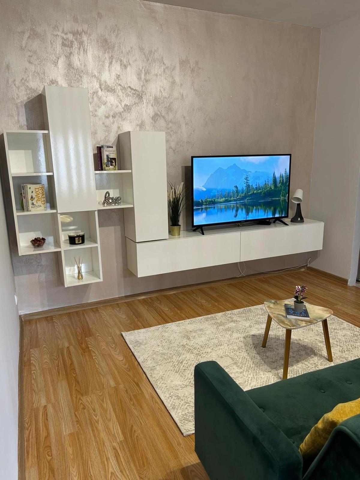 Luxury Studio Ploieşti Exterior foto